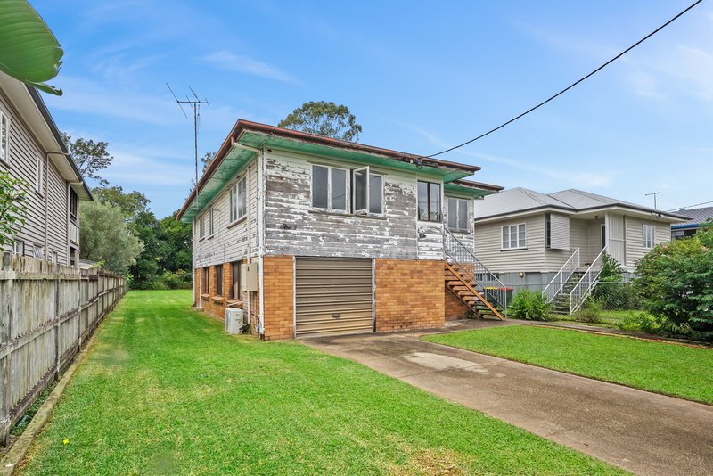 Photo - 11 Pascoe Street, Mitchelton QLD 4053 - Image 9