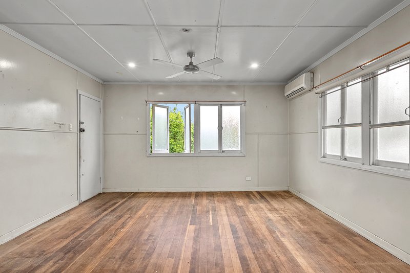 Photo - 11 Pascoe Street, Mitchelton QLD 4053 - Image 17