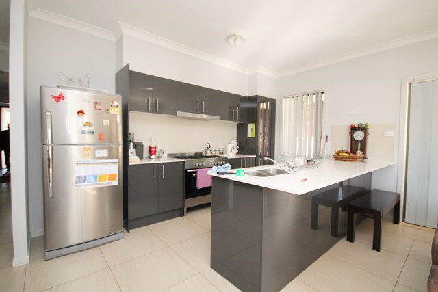 11 PAVESI PLACE, Hinchinbrook NSW 2168 - Image 6