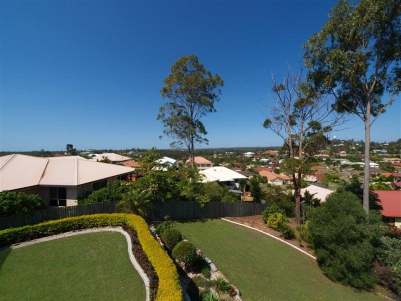 Photo - 11 Peace Court, Eatons Hill QLD 4037 - Image 26