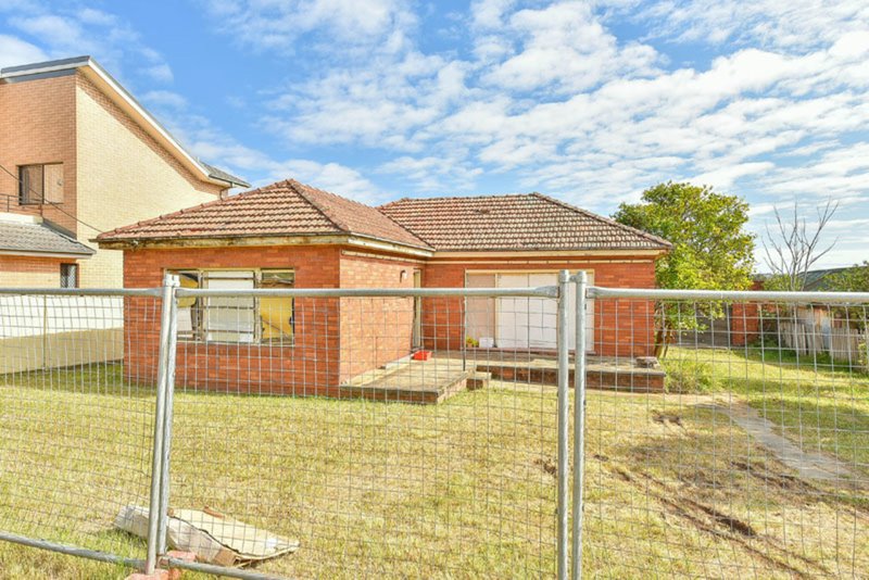 11 Pembroke Road, Minto NSW 2566