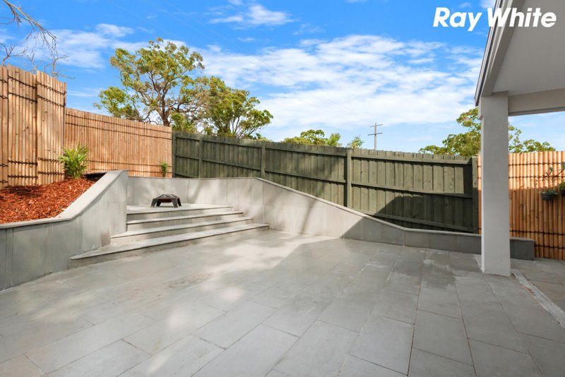 Photo - 11 Penarie Place, Pakenham VIC 3810 - Image 14