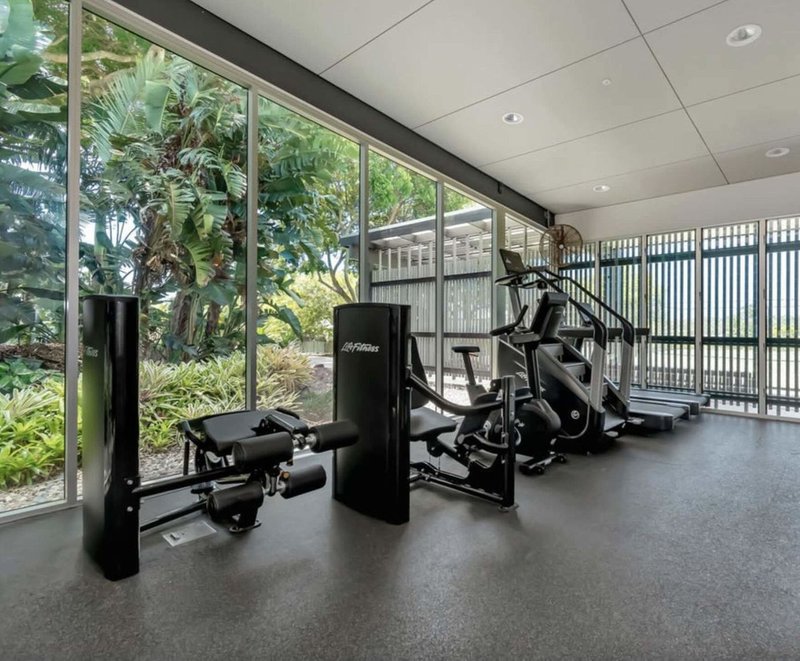 Photo - 11 Pendragon Drive, Coomera QLD 4209 - Image 16