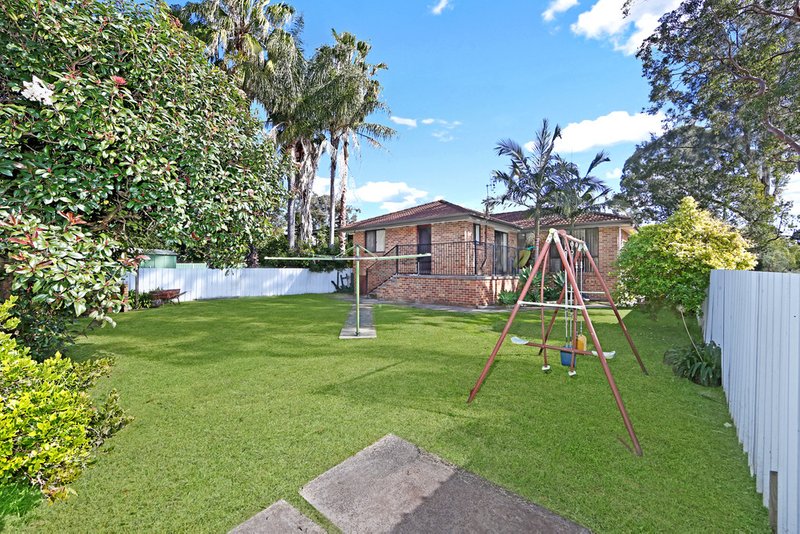 Photo - 11 Penguin Road, Blue Haven NSW 2262 - Image 10