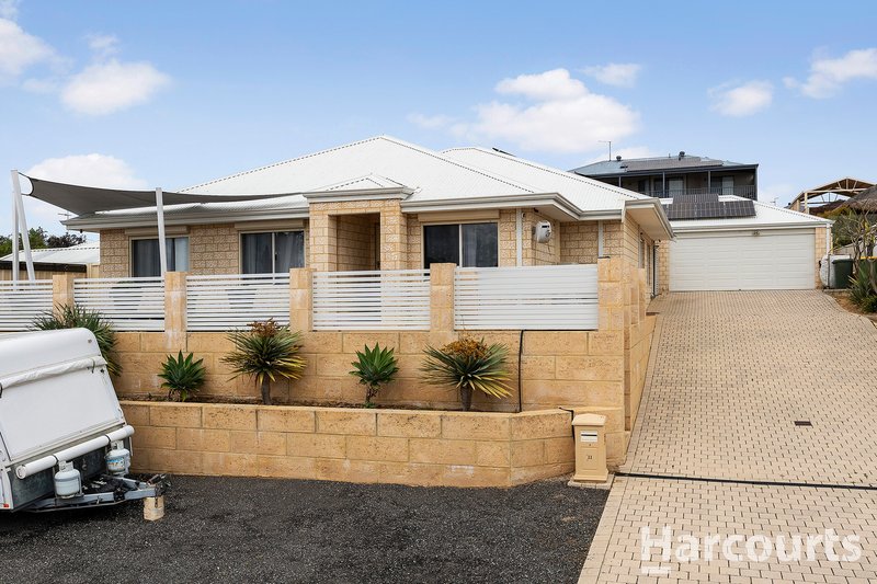 Photo - 11 Peppertree Close, Wannanup WA 6210 - Image 3