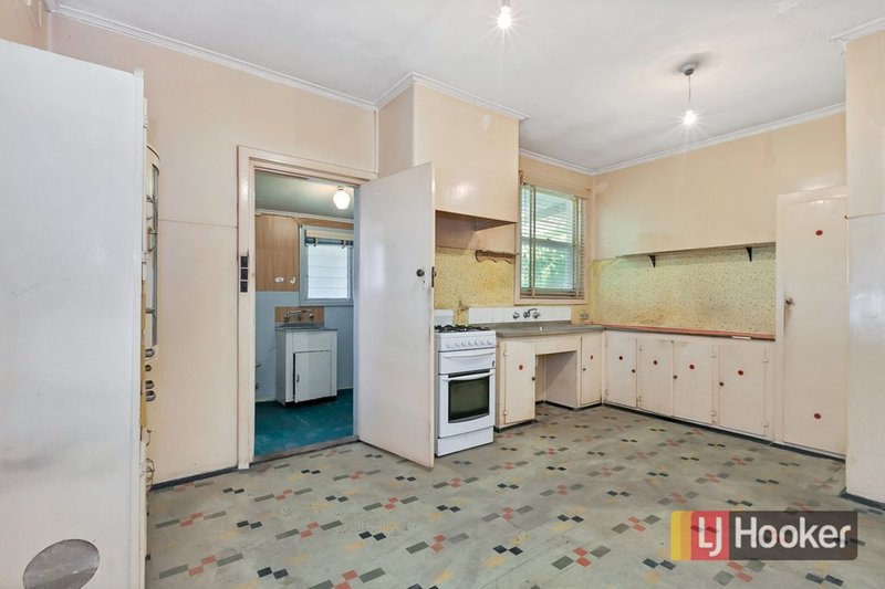 Photo - 11 Perry Avenue, Daw Park SA 5041 - Image 2