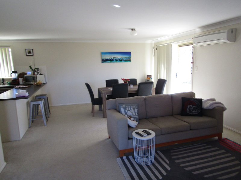 Photo - 11 Peter Coote Street, Quirindi NSW 2343 - Image 2