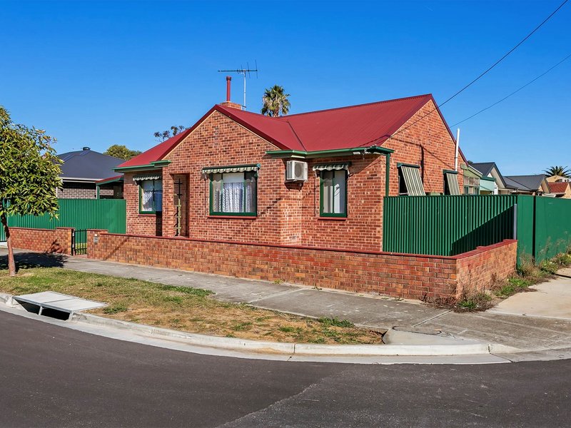 11 Peterhead Street, Largs Bay SA 5016