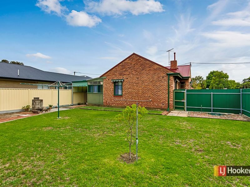 Photo - 11 Peterhead Street, Largs Bay SA 5016 - Image 3