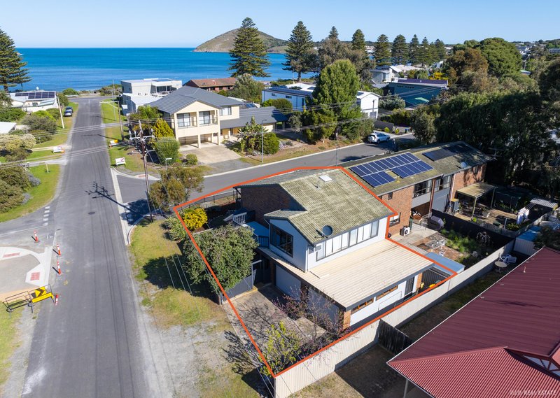 Photo - 1/1 Petrel Avenue, Encounter Bay SA 5211 - Image 2