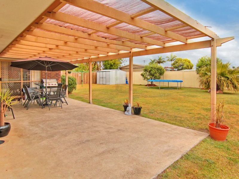 Photo - 11 Peverell Street, Hillcrest QLD 4118 - Image 5