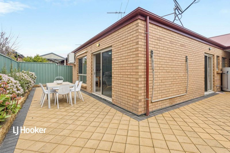 Photo - 11 Phillipson Circuit, Mawson Lakes SA 5095 - Image 15