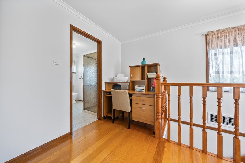 Photo - 11 Pickersgill Avenue, Sunshine West VIC 3020 - Image 11