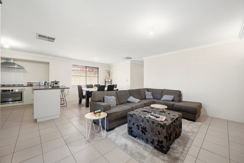 Photo - 11 Piesley Street, Hammond Park WA 6164 - Image 22