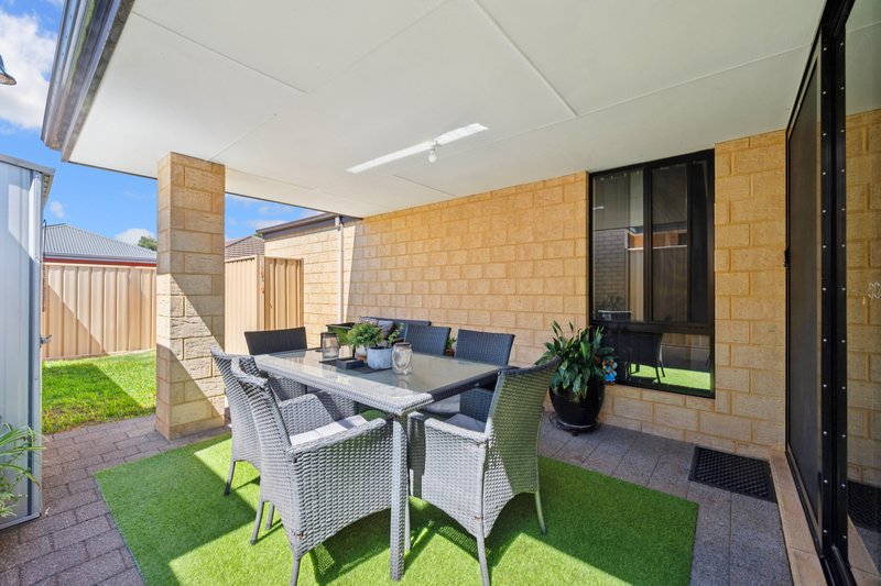 Photo - 11 Piesley Street, Hammond Park WA 6164 - Image 26