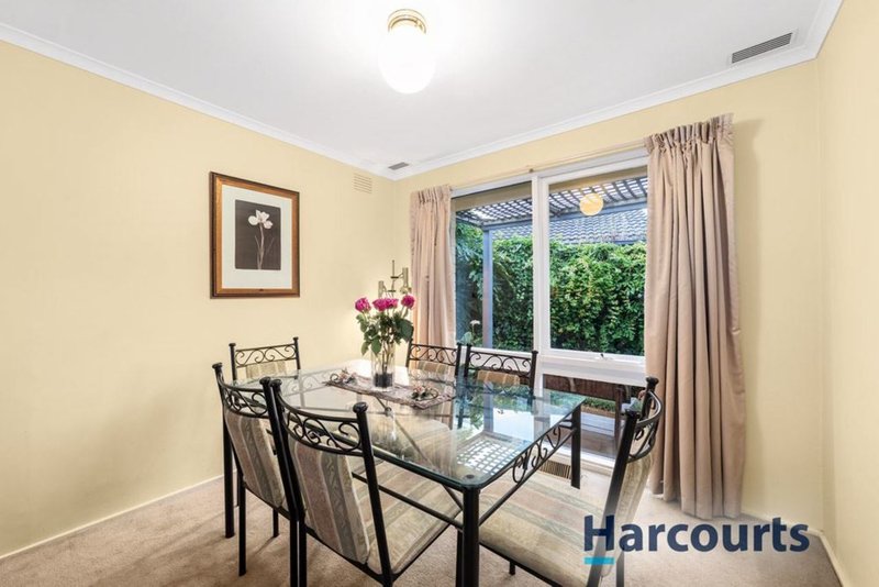 Photo - 11 Pimpala Court, Wantirna VIC 3152 - Image 4