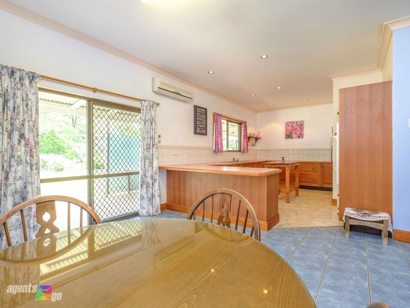 Photo - 11 Pine Street, Kilkivan QLD 4600 - Image 9