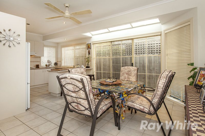 Photo - 1/1 Pine Tree Avenue, Glen Waverley VIC 3150 - Image 3