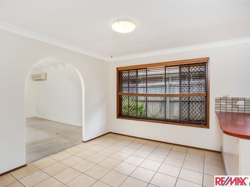 Photo - 11 Pinegrove St , Nerang QLD 4211 - Image 6