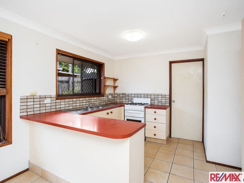 Photo - 11 Pinegrove St , Nerang QLD 4211 - Image 8