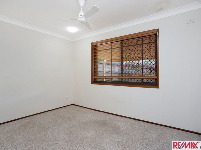 Photo - 11 Pinegrove St , Nerang QLD 4211 - Image 9