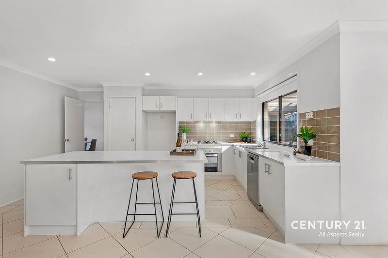 Photo - 11 Pinehurst Avenue, Rouse Hill NSW 2155 - Image 2