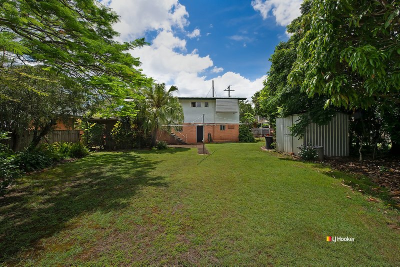 Photo - 11 Pinelands Street, Lawnton QLD 4501 - Image 12