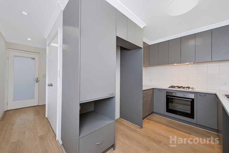 Photo - 11 Pingle Drive, Greenfields WA 6210 - Image 6