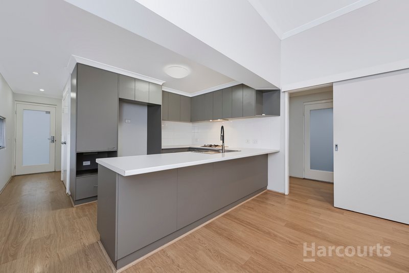 Photo - 11 Pingle Drive, Greenfields WA 6210 - Image 8