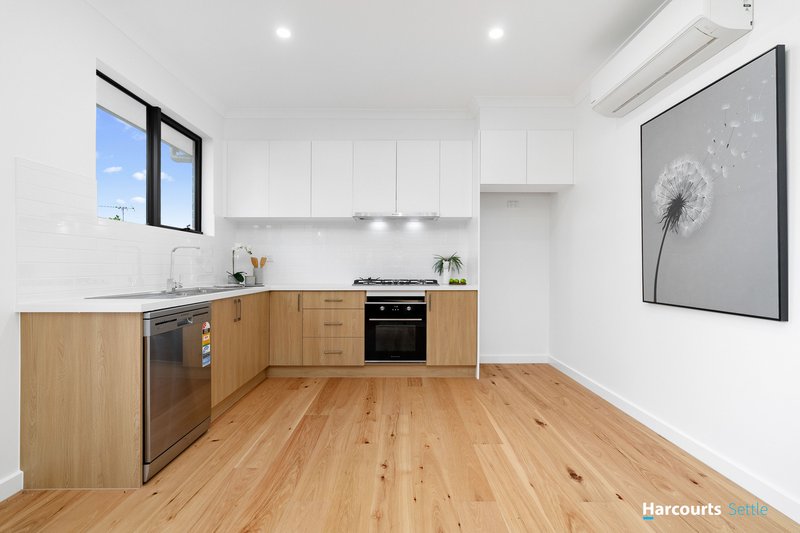 Photo - 1/1 Pinnacle Avenue, Ferntree Gully VIC 3156 - Image 4