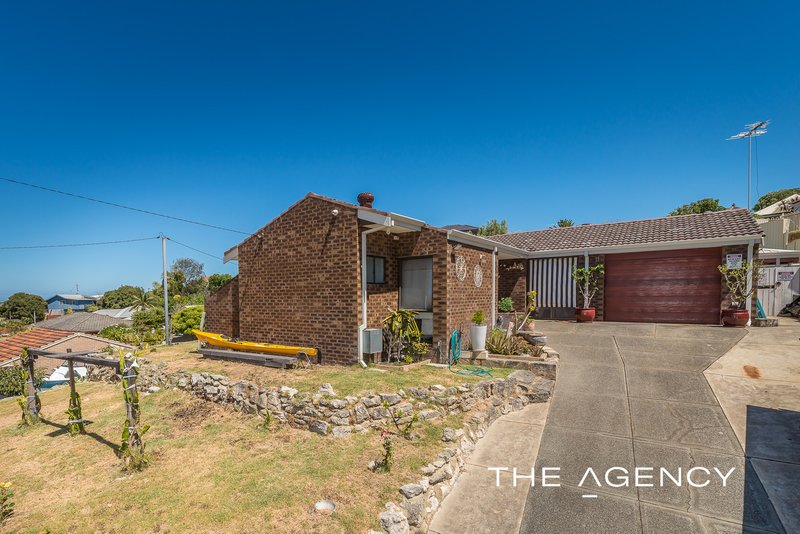 Photo - 11 Piper Street, Quinns Rocks WA 6030 - Image 3