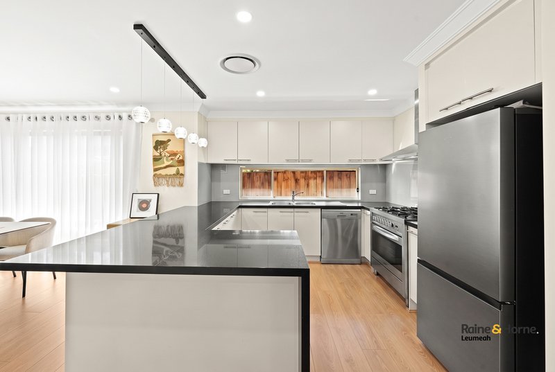 Photo - 11 Piper Way, Minto NSW 2566 - Image 6