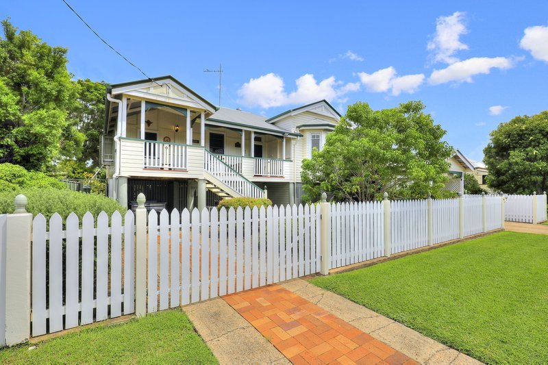 Photo - 11 Pitt Street, Bundaberg South QLD 4670 - Image 2