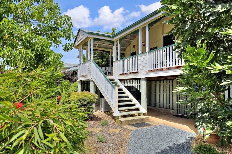 Photo - 11 Pitt Street, Bundaberg South QLD 4670 - Image 4