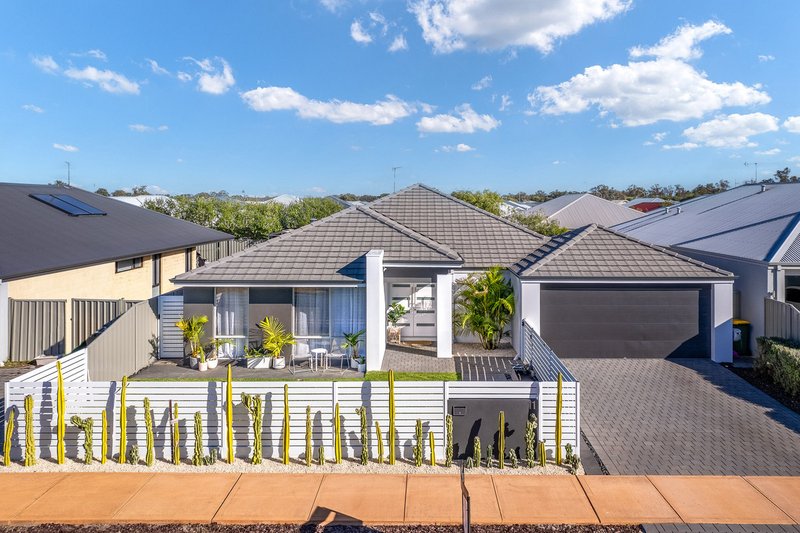 Photo - 11 Plankton Street, Kealy WA 6280 - Image 2