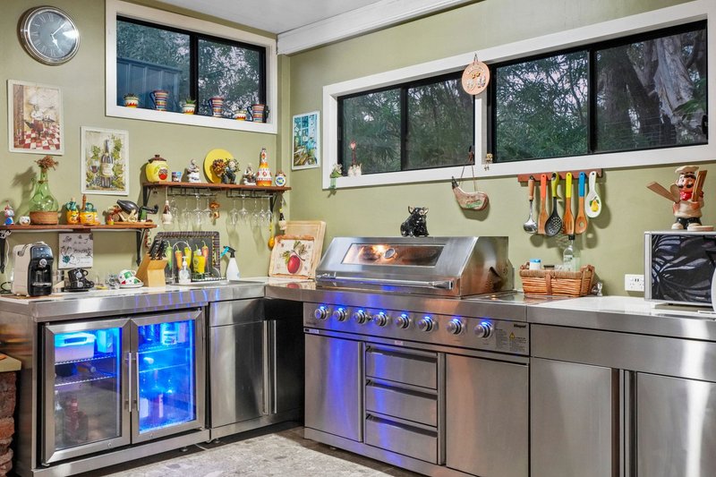 Photo - 11 Plateau Drive, Springwood QLD 4127 - Image 13