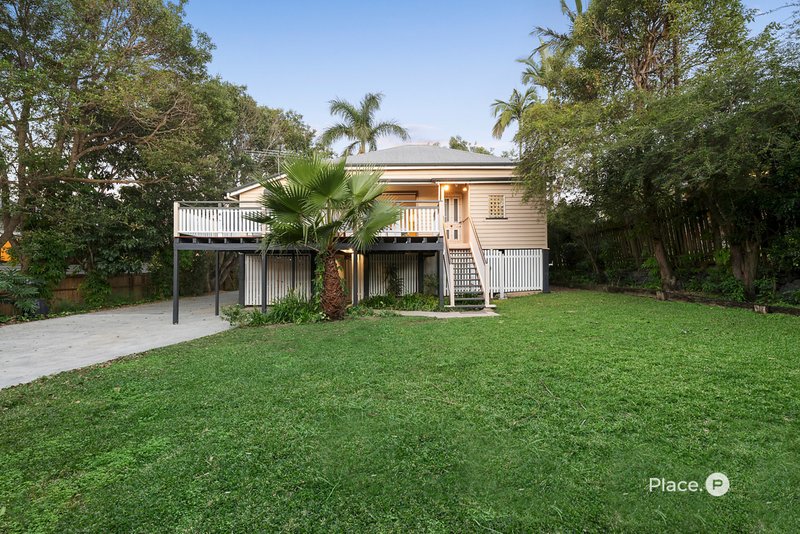 Photo - 11 Poet Street, Holland Park West QLD 4121 - Image 27