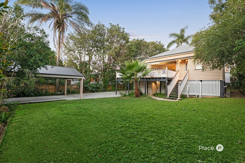 Photo - 11 Poet Street, Holland Park West QLD 4121 - Image 28