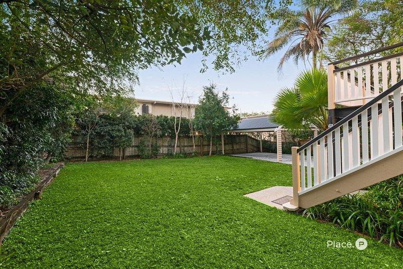 Photo - 11 Poet Street, Holland Park West QLD 4121 - Image 29