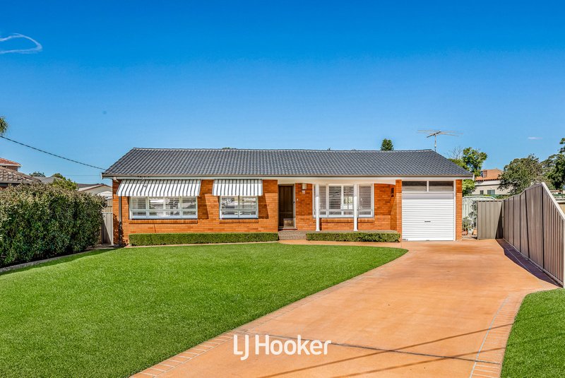 11 Polo Crescent, Girraween NSW 2145