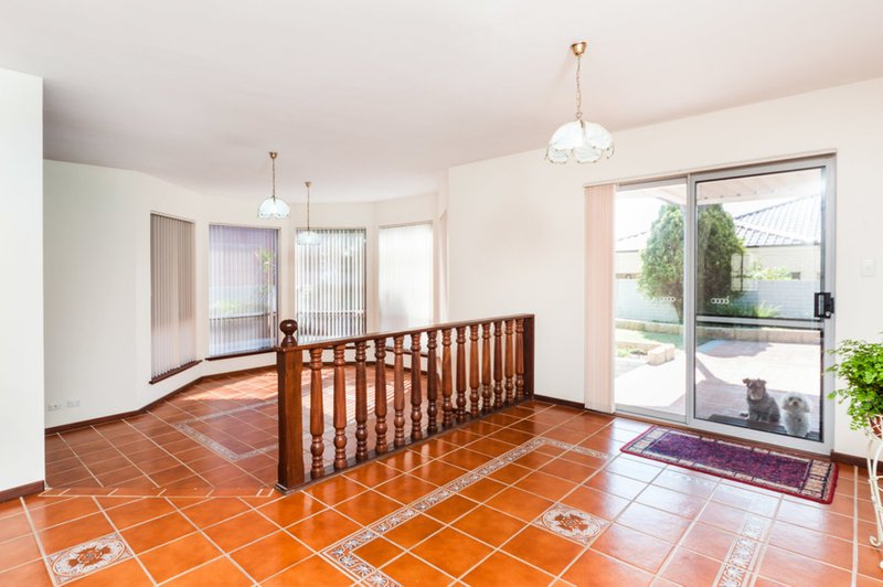 Photo - 11 Porpoise Court, Coogee WA 6166 - Image 7