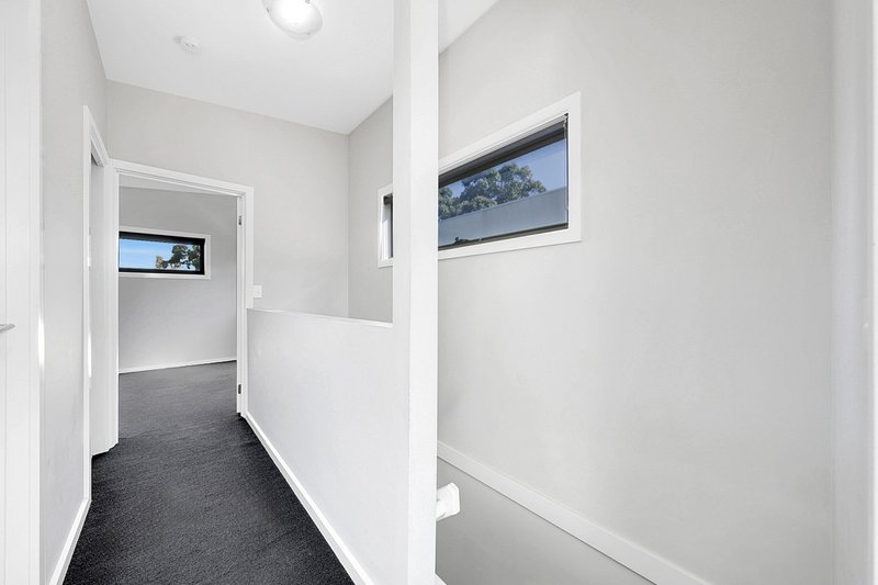 Photo - 11 Posy Lane, Mernda VIC 3754 - Image 7