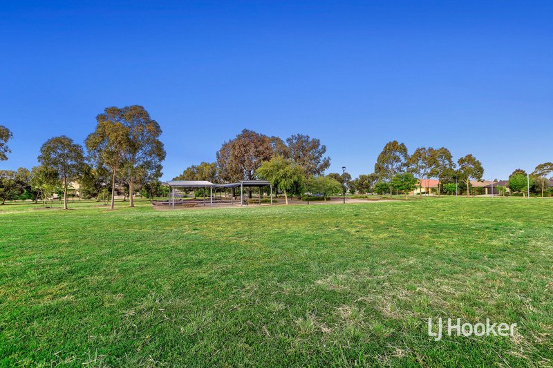 Photo - 11 Prichard Walk, Point Cook VIC 3030 - Image 14