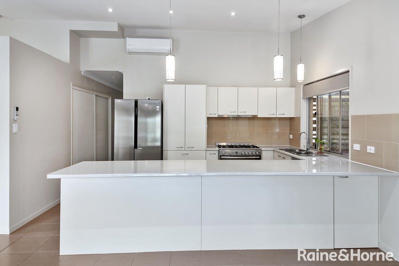 Photo - 11 Prospect Place, Cooroy QLD 4563 - Image 5