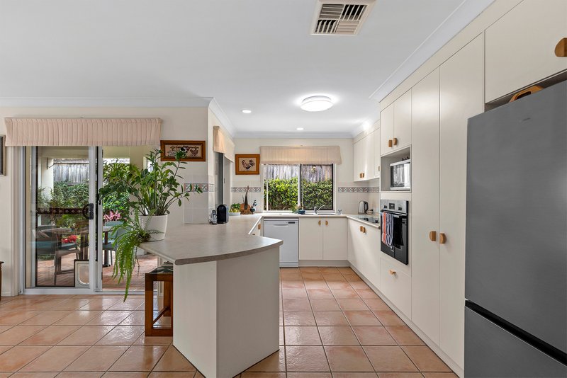 Photo - 11 Protea Place, Bridgeman Downs QLD 4035 - Image 7