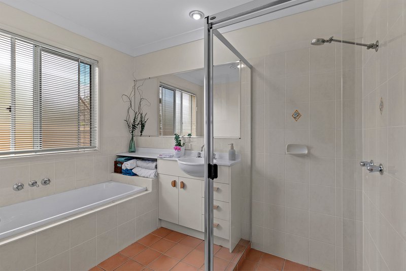 Photo - 11 Protea Place, Bridgeman Downs QLD 4035 - Image 14
