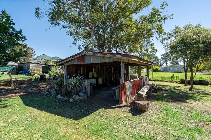 Photo - 11 Pryde Street, Esk QLD 4312 - Image 17