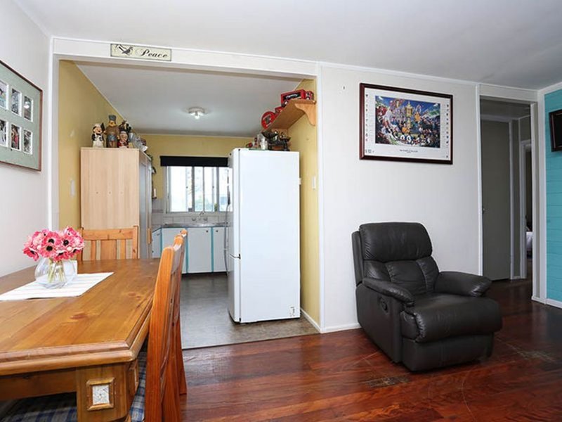 Photo - 11 Pumicestone Street, Bellara QLD 4507 - Image 6