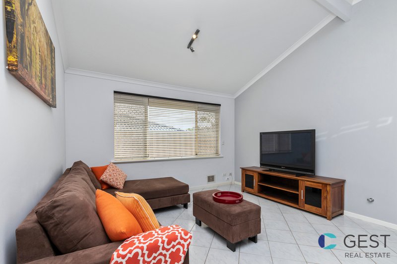 Photo - 11 Quail Grove, Ballajura WA 6066 - Image 10