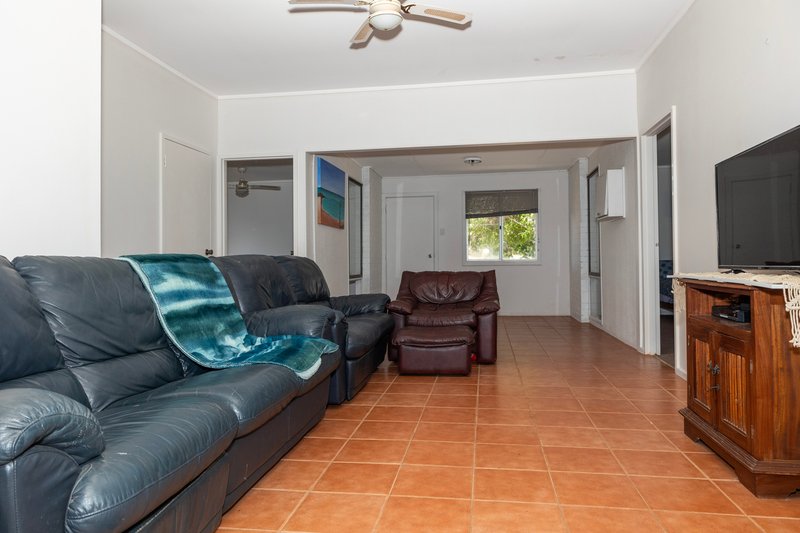 Photo - 11 Quandong Place, Leeman WA 6514 - Image 20